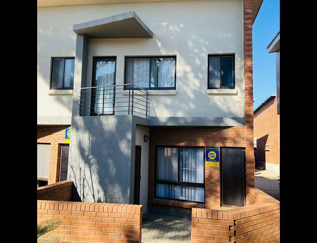 2 BEDROOM APARTMENT TO LET IN WAVERLEY